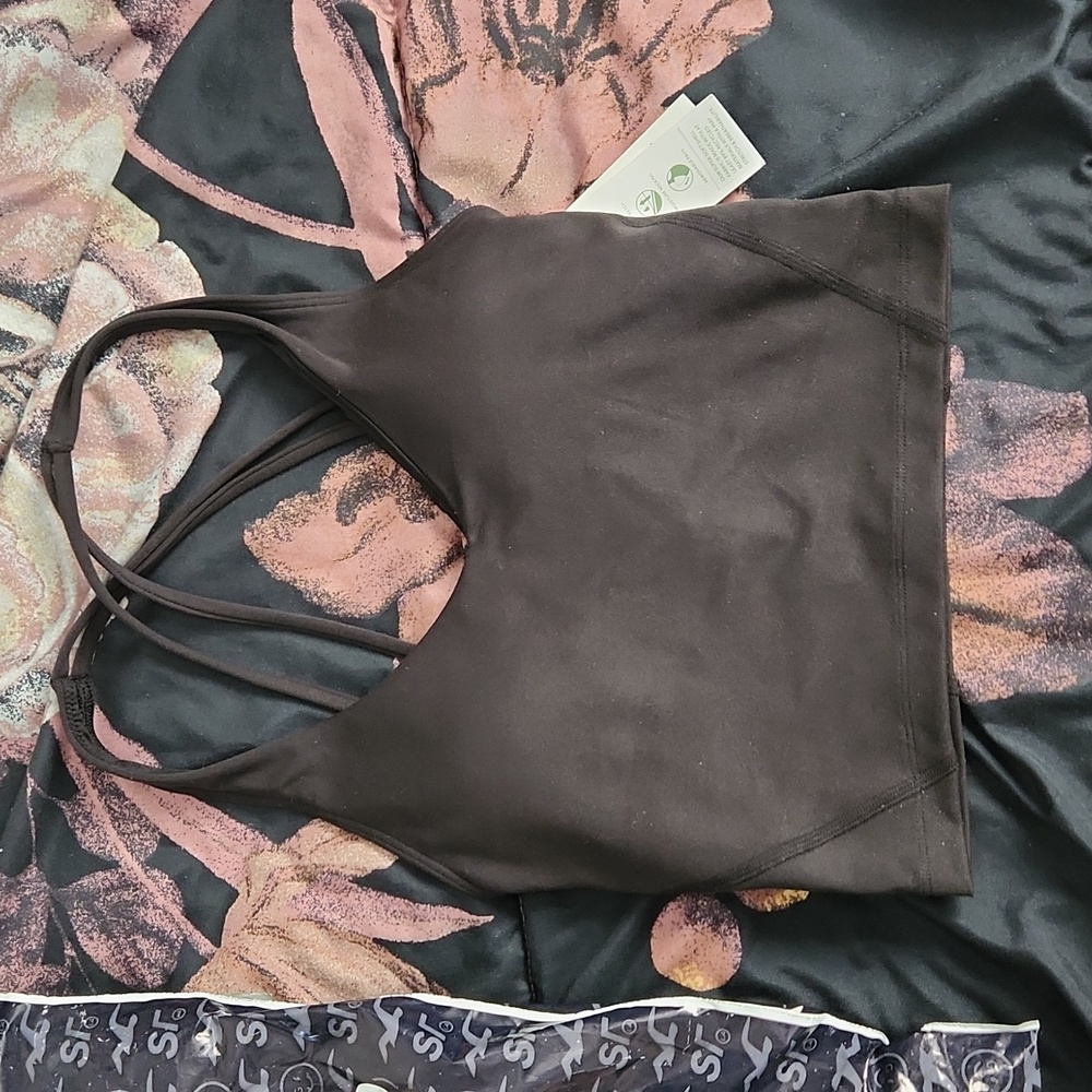 NWT MOVED TO MERCARI!